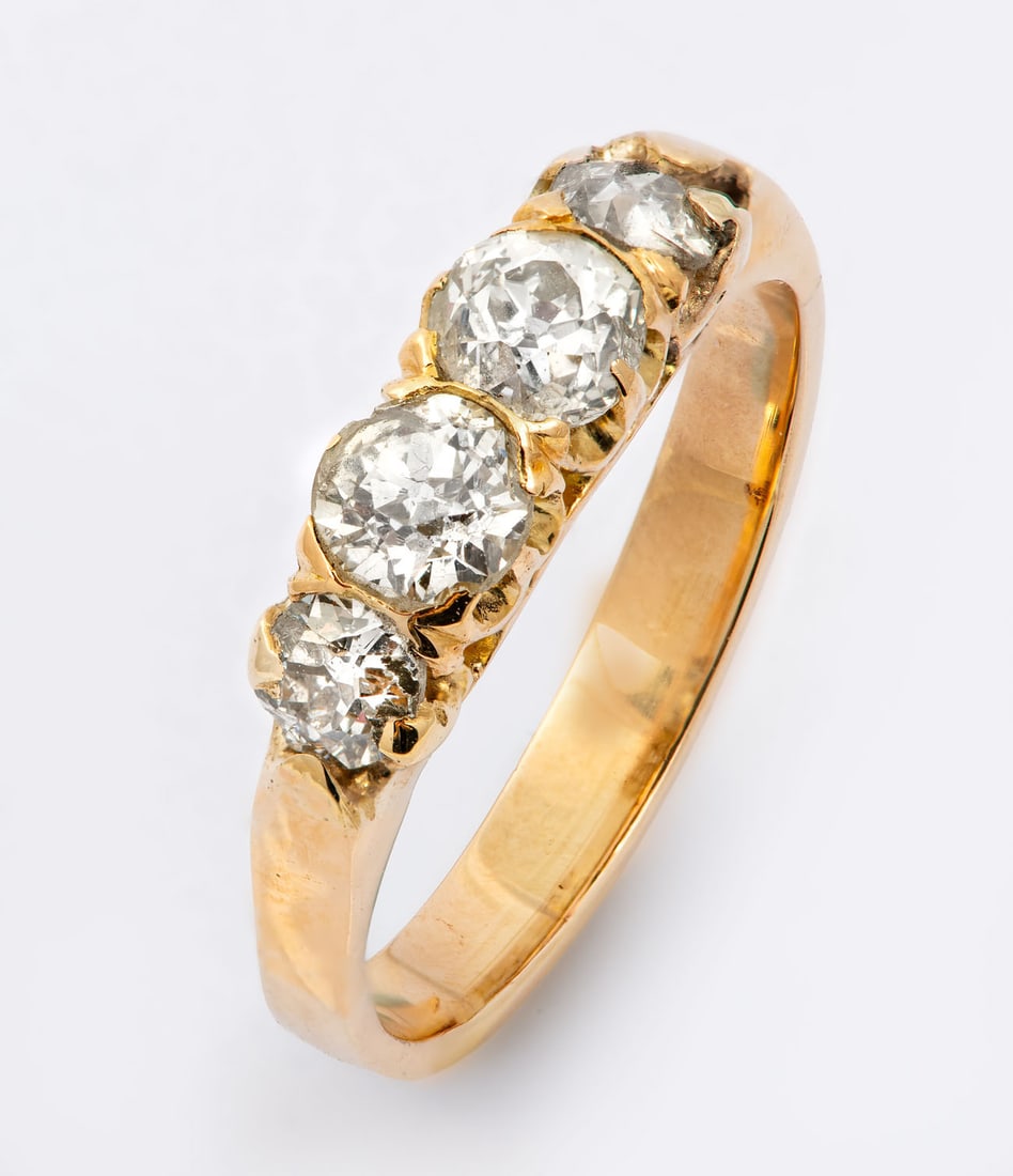 A antique 14K Yellow Gold and Diamond Ring (1 of 4)