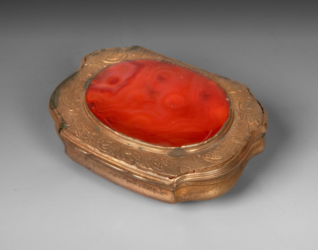 A Fine Parcel Gilt Silver and Carnelian Snuff Box, France, 18th Century: A Fine Parcel Gilt Silver and Carnelian Snuff Box, France, 18th Century
