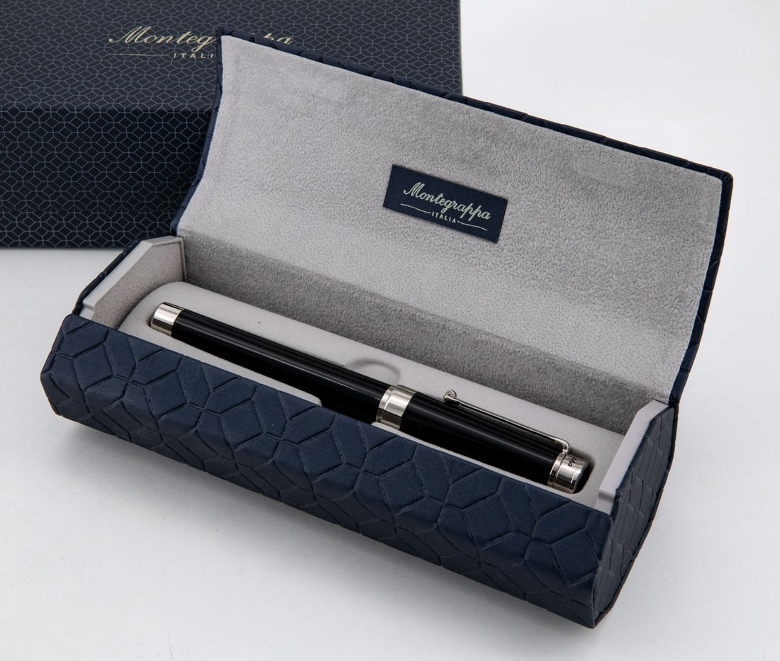 A Montegrappa Parola Black Finish Ballpoint Pen (1 of 3)
