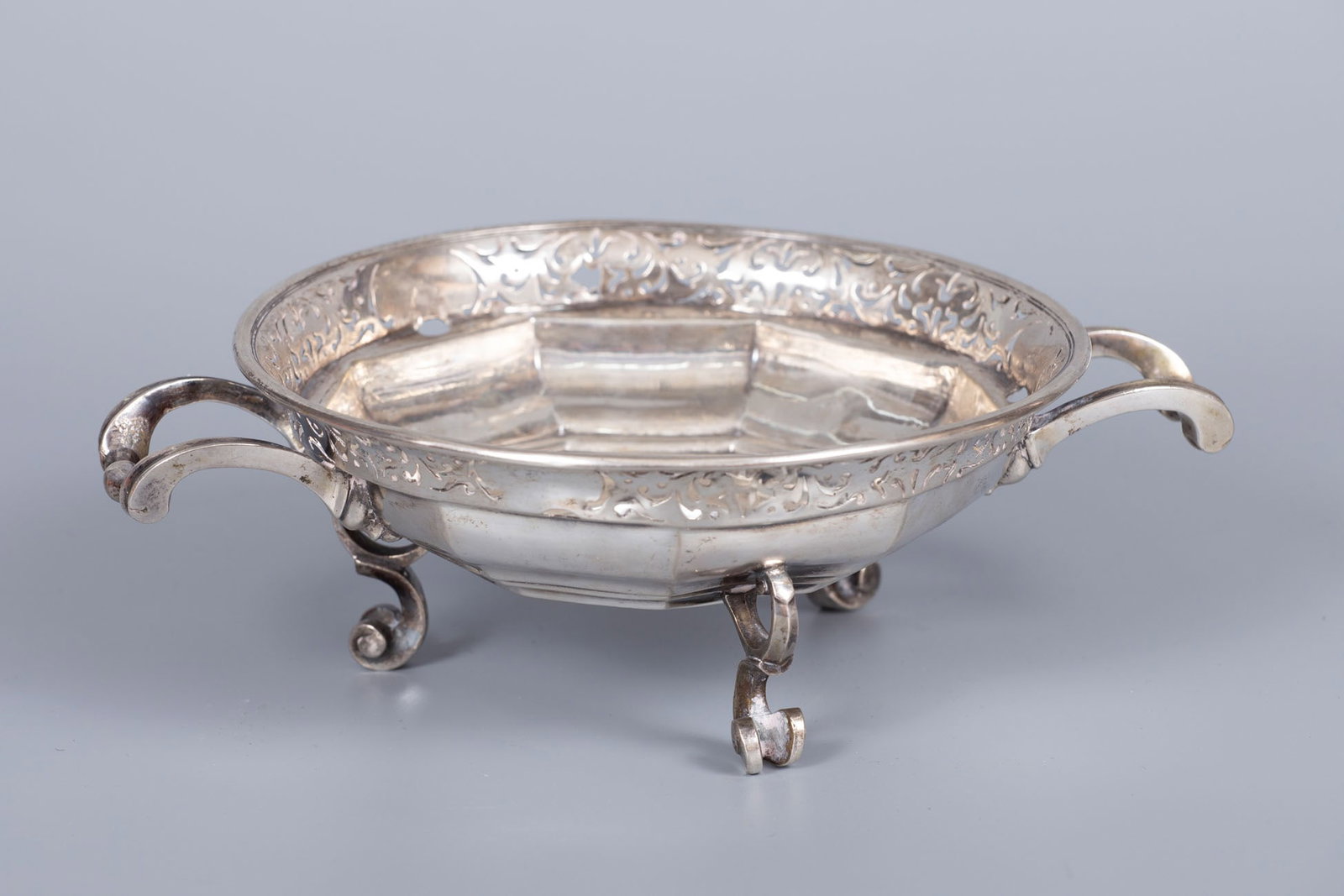 A Fine Silver Centerpiece, Austria, Vienna, 1726: A Fine Silver Centerpiece, Austria, Vienna, 1726