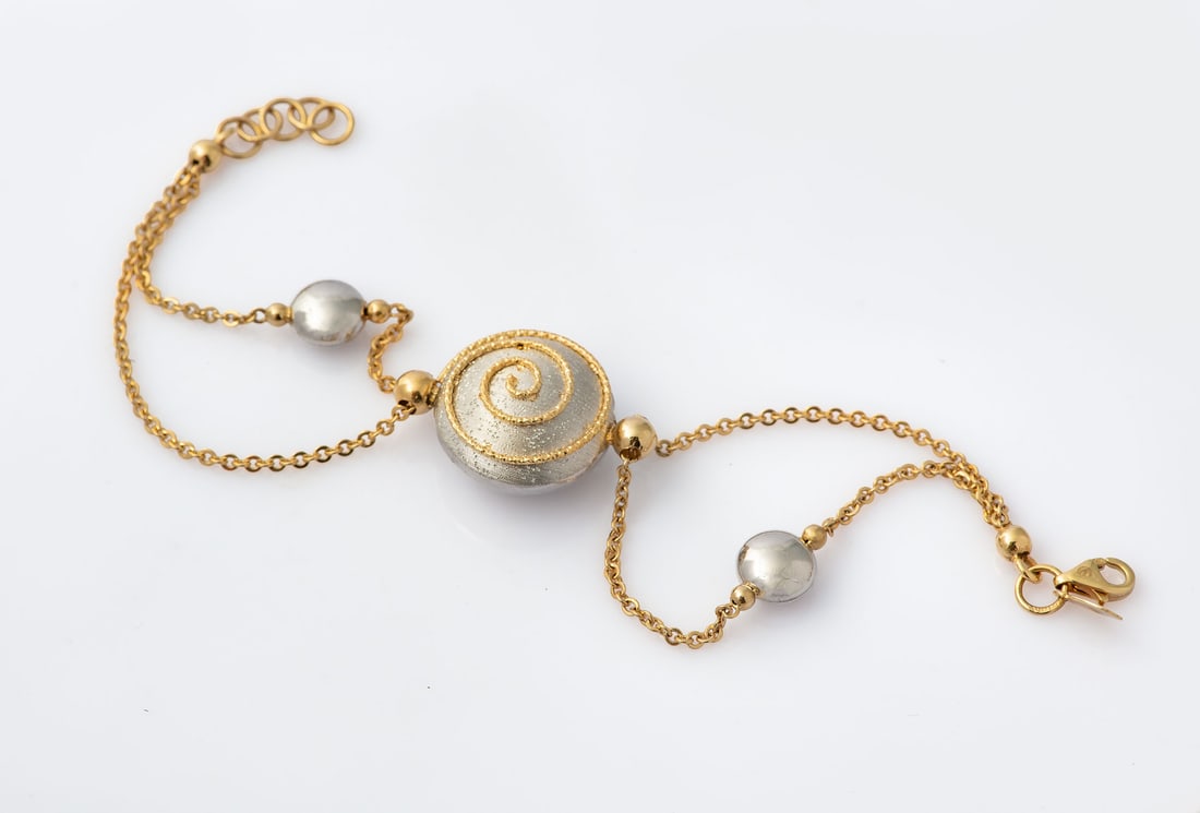 A Designer 18K Two Tone Gold Bracelet (1 of 4)