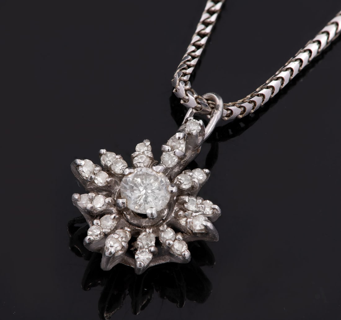 A 14K White Gold and Diamond Pendant Necklace (1 of 4)