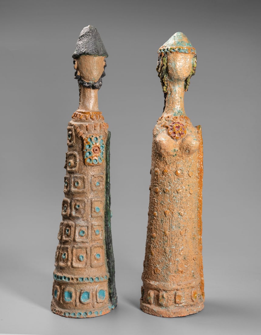 Genia Berger (1907-2000), Couple: Genia Berger (1907-2000), Couple Glazed ceramic sculpture Height: 65 cm Condition: For a condition report, please contact office@alma.auction. All items are sold as is, and buyers are responsible for 
