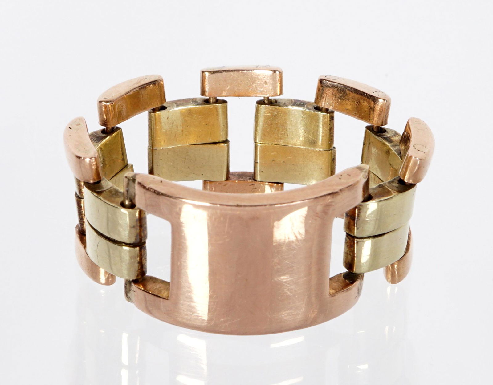 14k Cartier Rose and Yellow Gold Link Ring: 14k rose gold center, alternating links of yellow and rose gold, size 8.5, 10.8 grams.