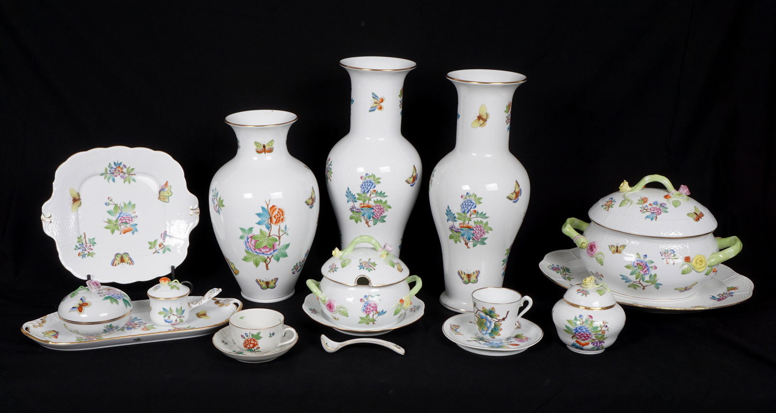 16 Piece Herend Victoria Tableware: 16 piece total in the Victoria pattern by Herend to include 2 tall vases (16" h. x 6.5"), vase (13" h.), covered tureen (8" h. x 12"), underplate (14.5" x 11"), small tureen with affixed underplate (6