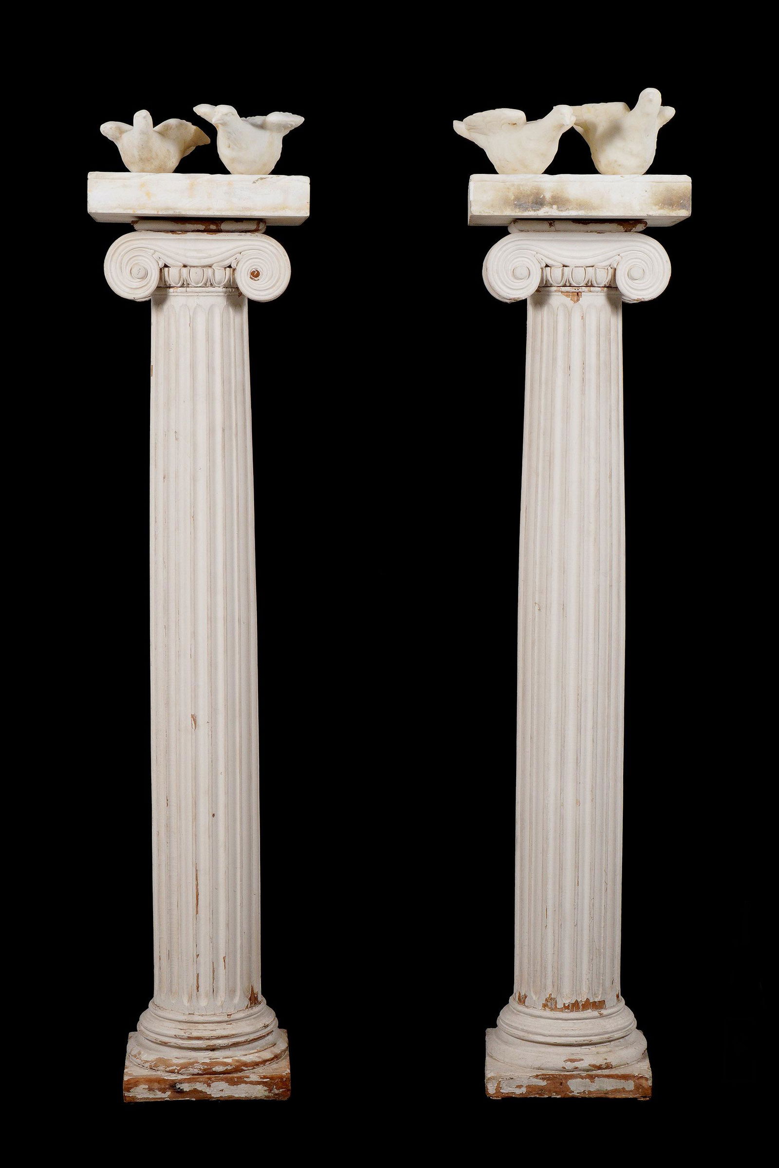 Pair of Antique Italian Marble Doves on Pedestals (1 of 8)