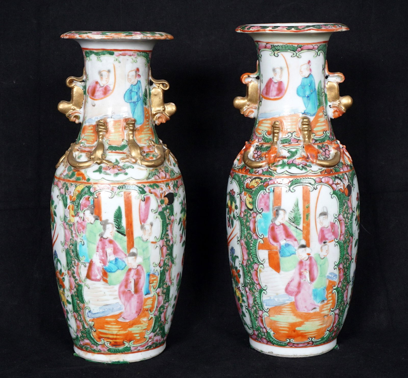 Pair Chinese Rose Medallion Vases (1 of 15)
