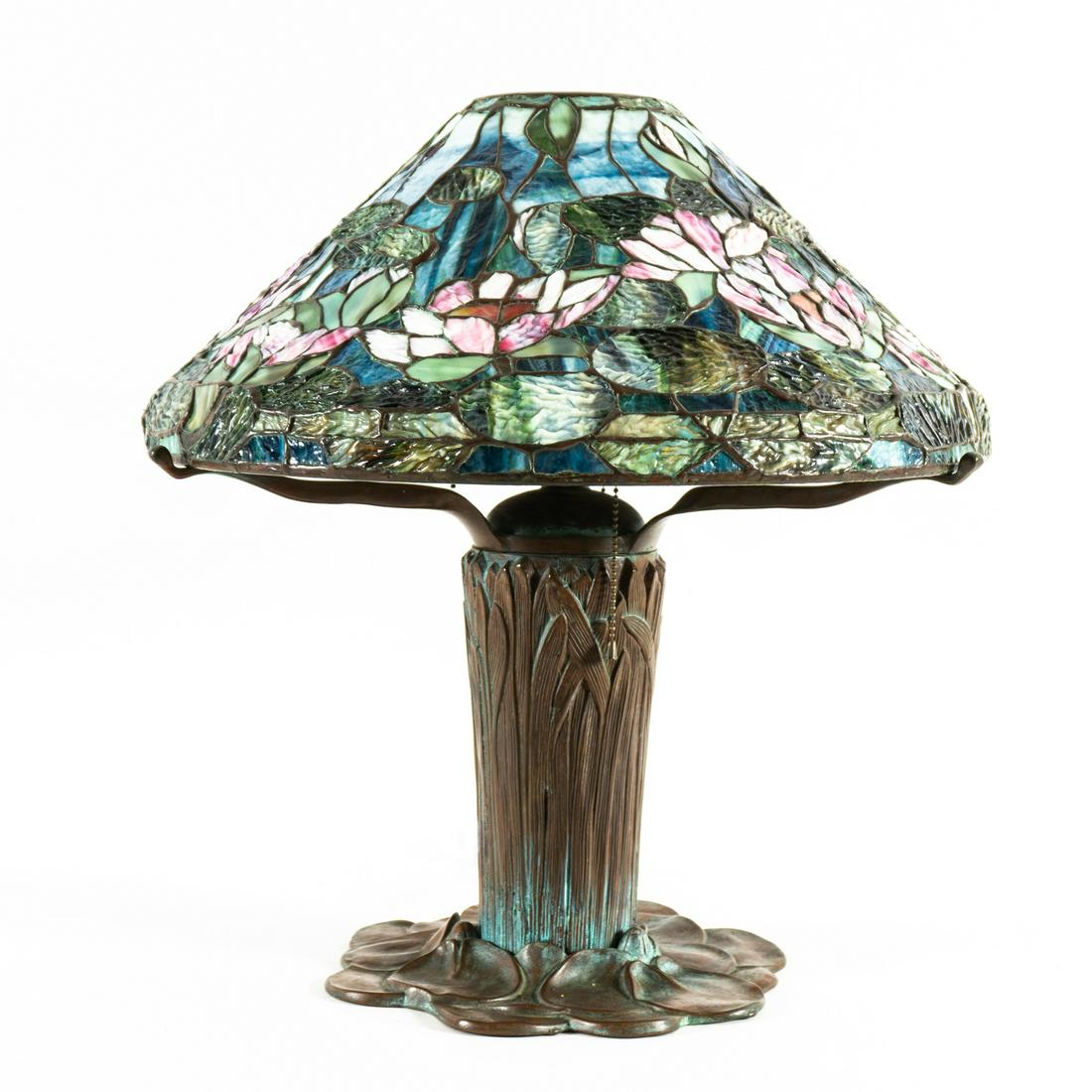 Tiffany Style Water Lily Leaded Glass Lamp (1 of 7)