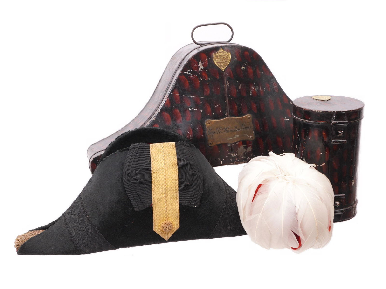 Identified English Cocked Bicorn Hat with Plumage (1 of 20)