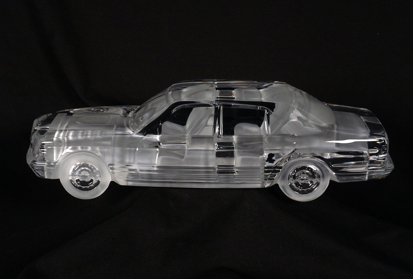 Daum Crystal Mercedes Benz 500 SEL Car Sculpture (1 of 10)