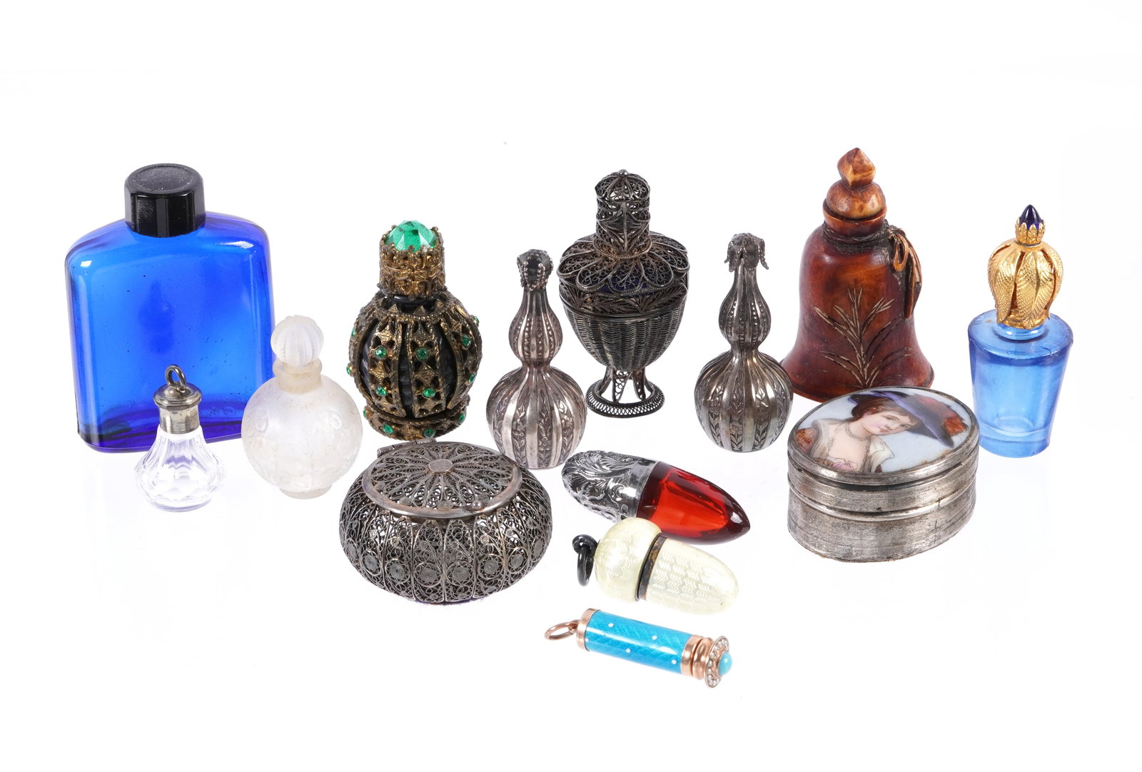 14 Piece Collection of Objets de Vertu (1 of 18)