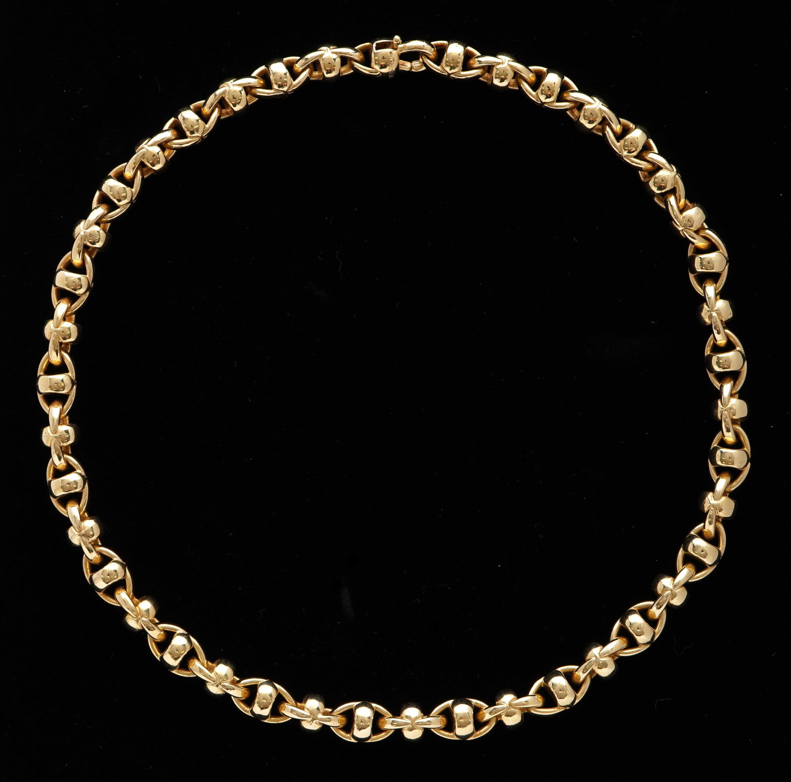 18k Italian Chimento Chain Link Gold Necklace: 18k yellow gold woven chain link necklace, marked Chimento, 750 and Italian star 408 VT mark. Overall 16.5" long. Approx. 49 grams.