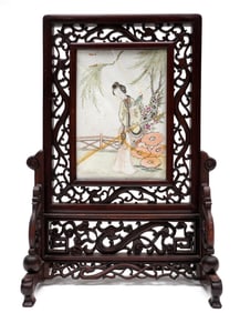Chinese Famille Rose Porcelain Table Screen