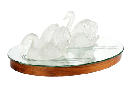 Pair Lalique Crystal Swans Cygnes Centerpiece