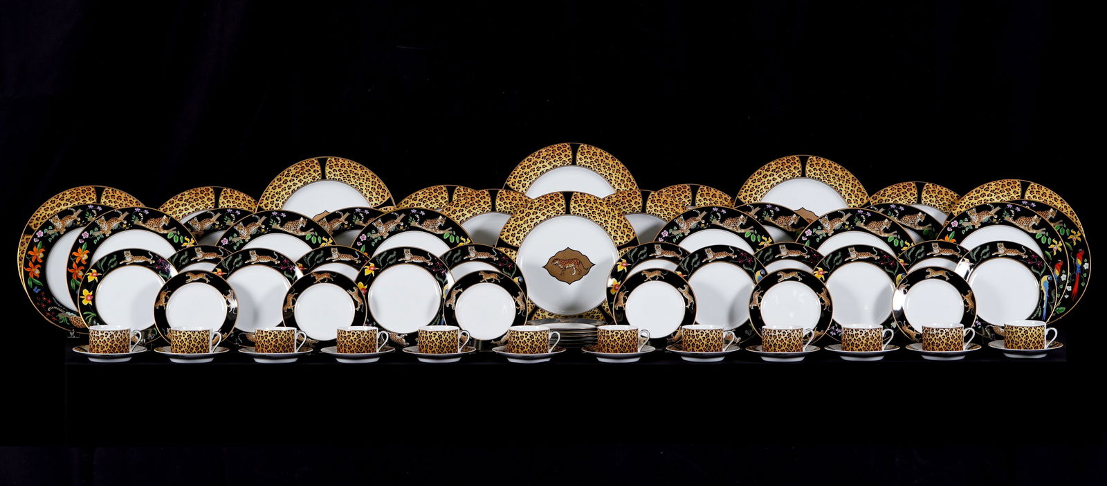 72 pc. Lynne Chase Jaguar Patterns China Service (1 of 15)