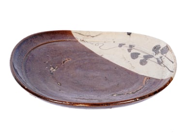 Japanese Momoyama Period E-Karatsu Pottery Plate