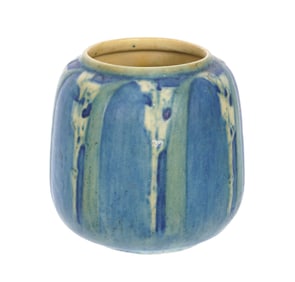 1933 Sadie Irvine Newcomb College Art Pottery Vase