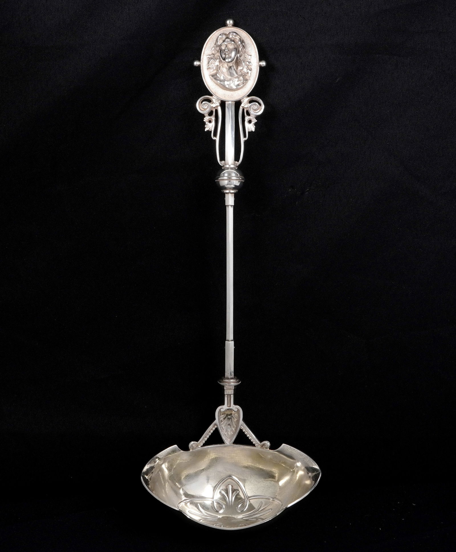 Wood & Hughes Coin Silver Medallion Punch Ladle (1 of 9)