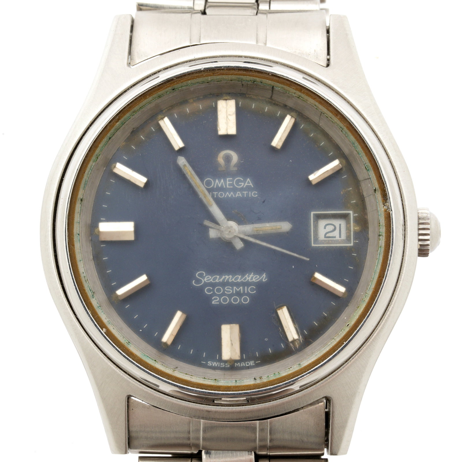 Omega Seamaster Cosmic 2000 Automatic Watch: Omega Seamaster Cosmic 2000 automatic movement wrist watch, 37mm stainless steel case, blue dial, date dial, stainless steel link bracelet, approx. 6.75". Condition: Signs of wear and use to case and 