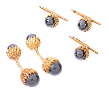 Schlumberger Tiffany & Co.18k Acorn Cufflink Studs: Five piece 18k yellow gold dress set to include pair of cufflinks and three studs, Acorn Hematite design. Cufflinks 1 1/8" long and marked Schlumberger, Tiffany & Co., 18k, 750. Studs marked 18k.