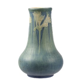 1913 Cynthia Littlejohn Newcomb College Vase