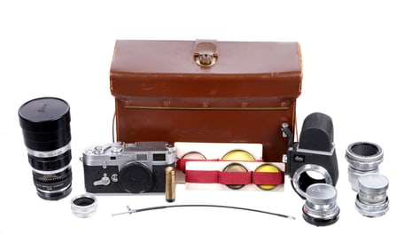 1954 Leica M3 Rangefinder Camera Outfit in Case
