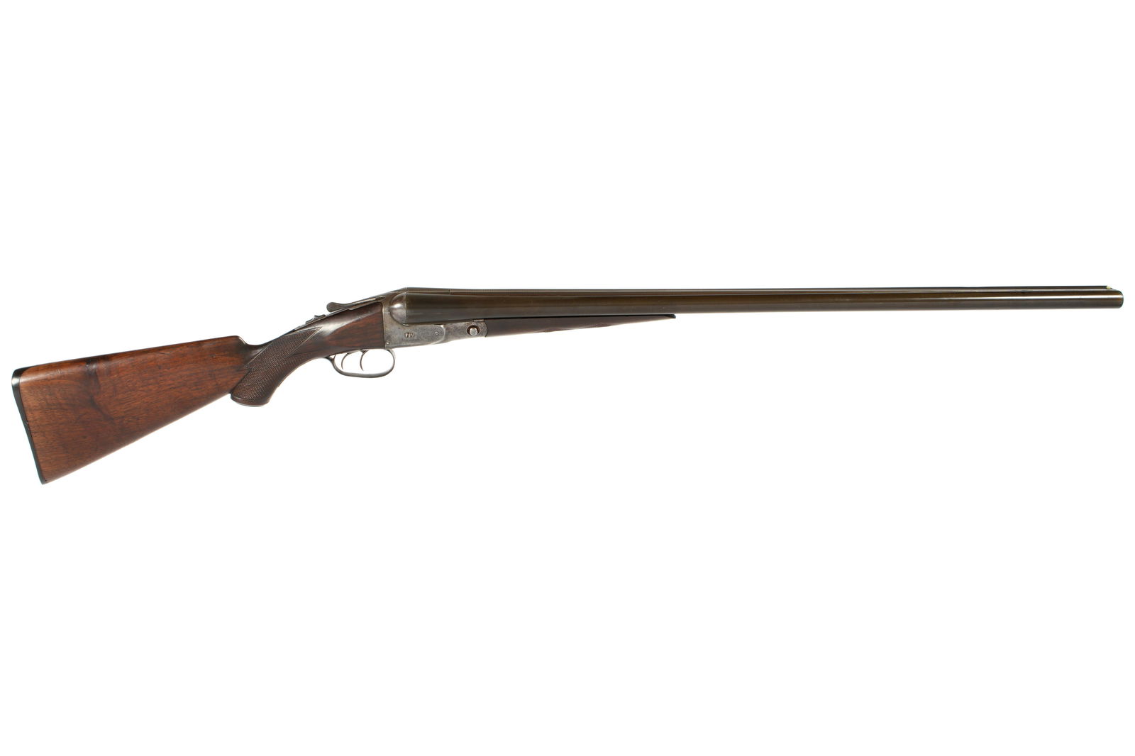 Parker Brothers 12 Gauge Double Barrel Shotgun: 1902, serial number 111341, V grade, hammerless side by side, Vulcan Steel barrel length 30", 14.25" length to pull, checkered walnut stock, overall 46.25" long. Condition Scratches and dings to barre