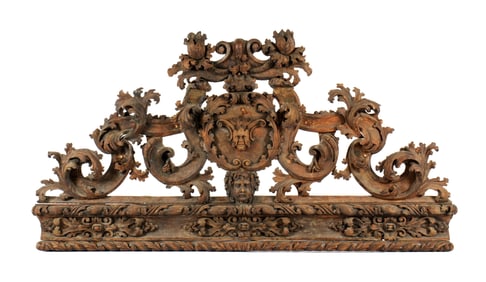 Large Italian Baroque Carved Architectural Crest