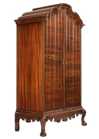 Alfonso Marina Chippendale Mexicano III Armoire
