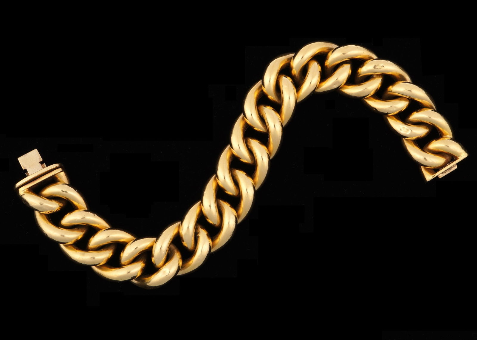 18k Yellow Gold Curb Link Chain Bracelet: Stamped 750 yellow gold curb link bracelet, unknown makers mark, overall 7.5" long. Approx. 50 grams.