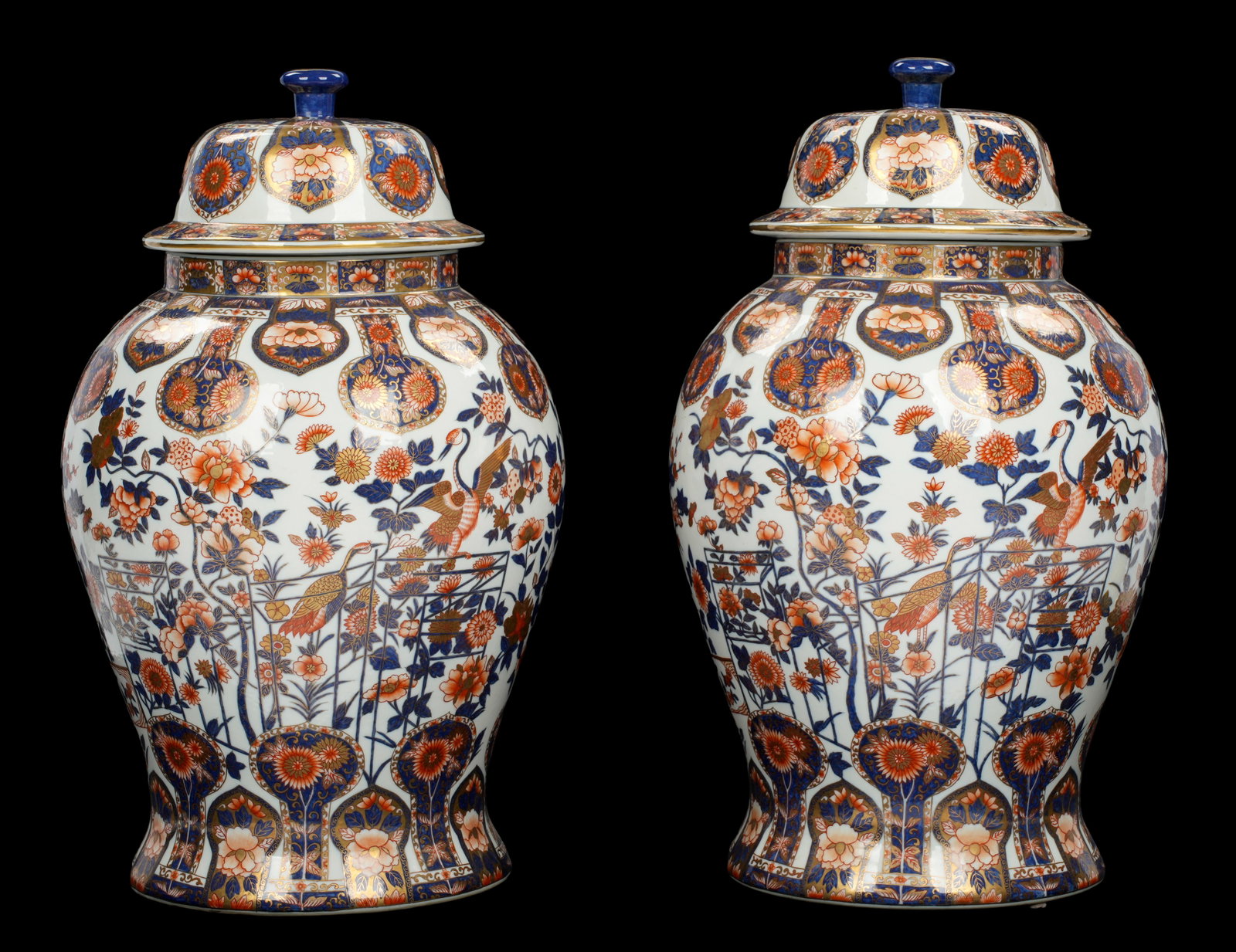 Pair Large United Wilson Imari Covered Ginger Jars (1 of 12)