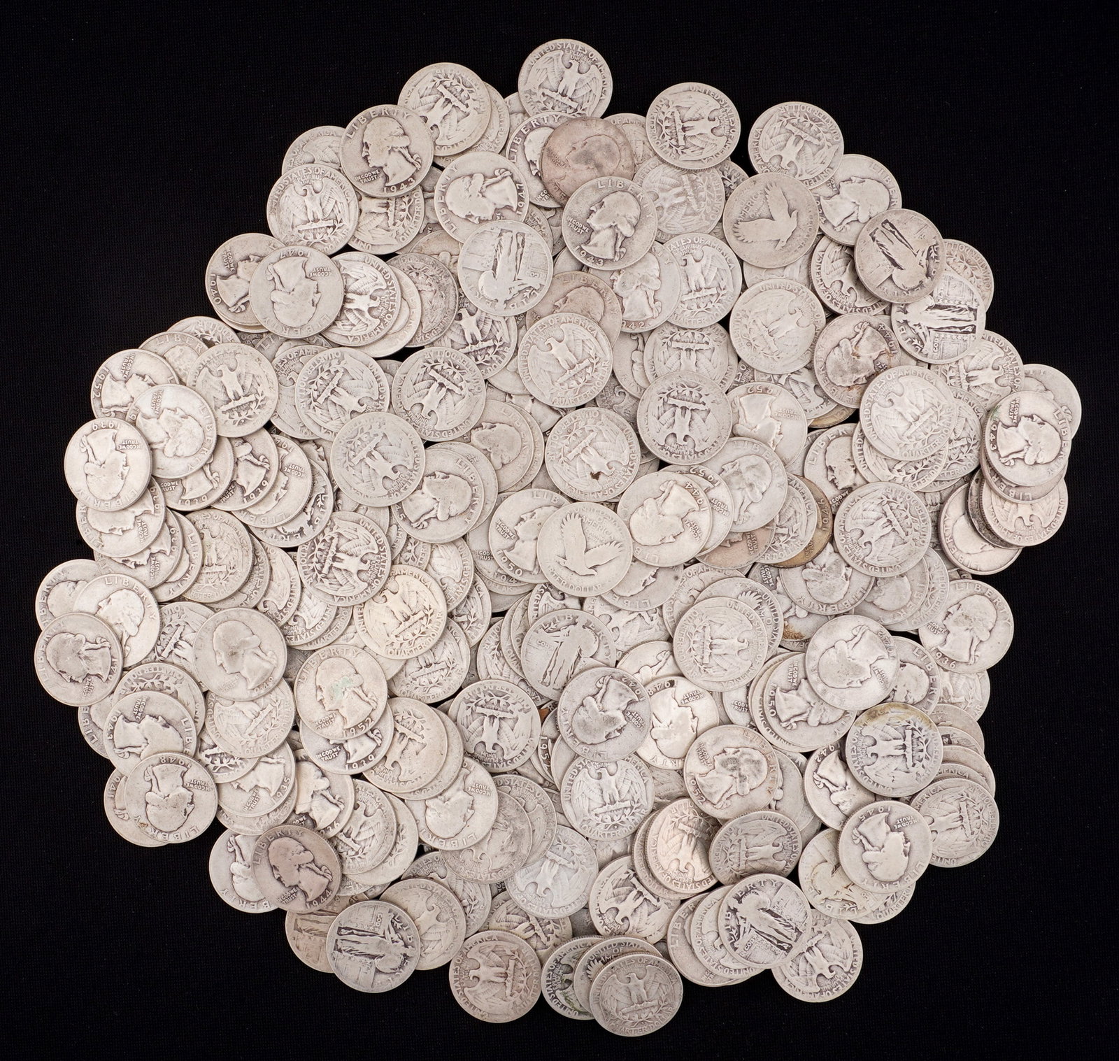 264 US Liberty & Washington Silver $.25 Quarters (1 of 4)