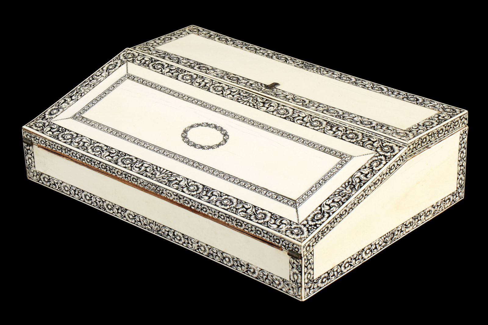Antique Scrimshaw and Carved bone Travel Desk (1 of 9)