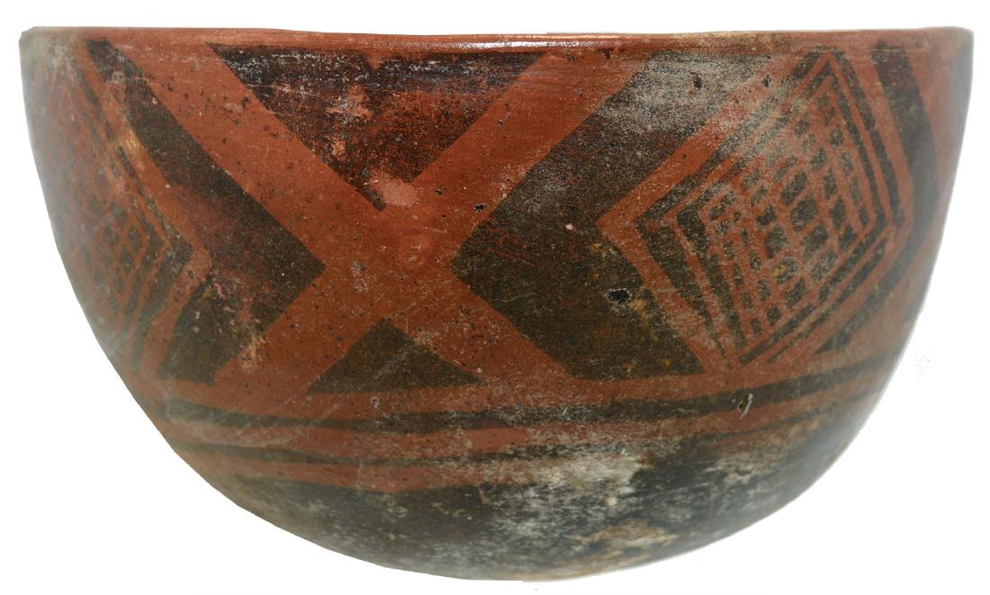 Pair of Quillacinga  Bowls (6 3/4" & 8 1/4" D). (1 of 7)