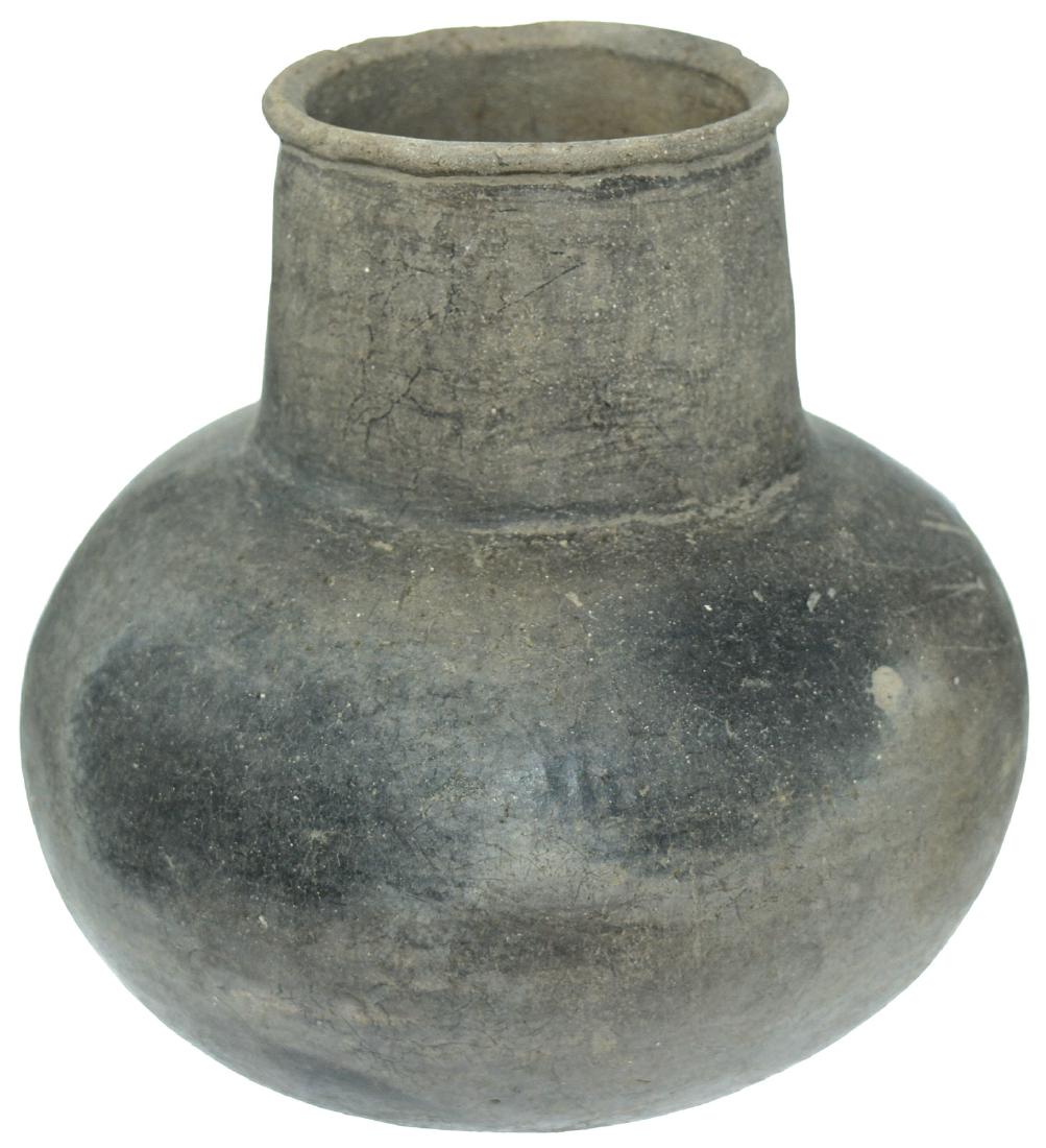 6 3/4" D. Bell Plain Stovetop Jar.  Beck Site. (1 of 4)