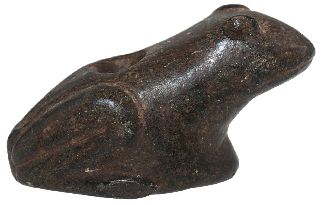 4 1/2" Frog Effigy Pipe.  OH.  Detailed features (1 of 5)