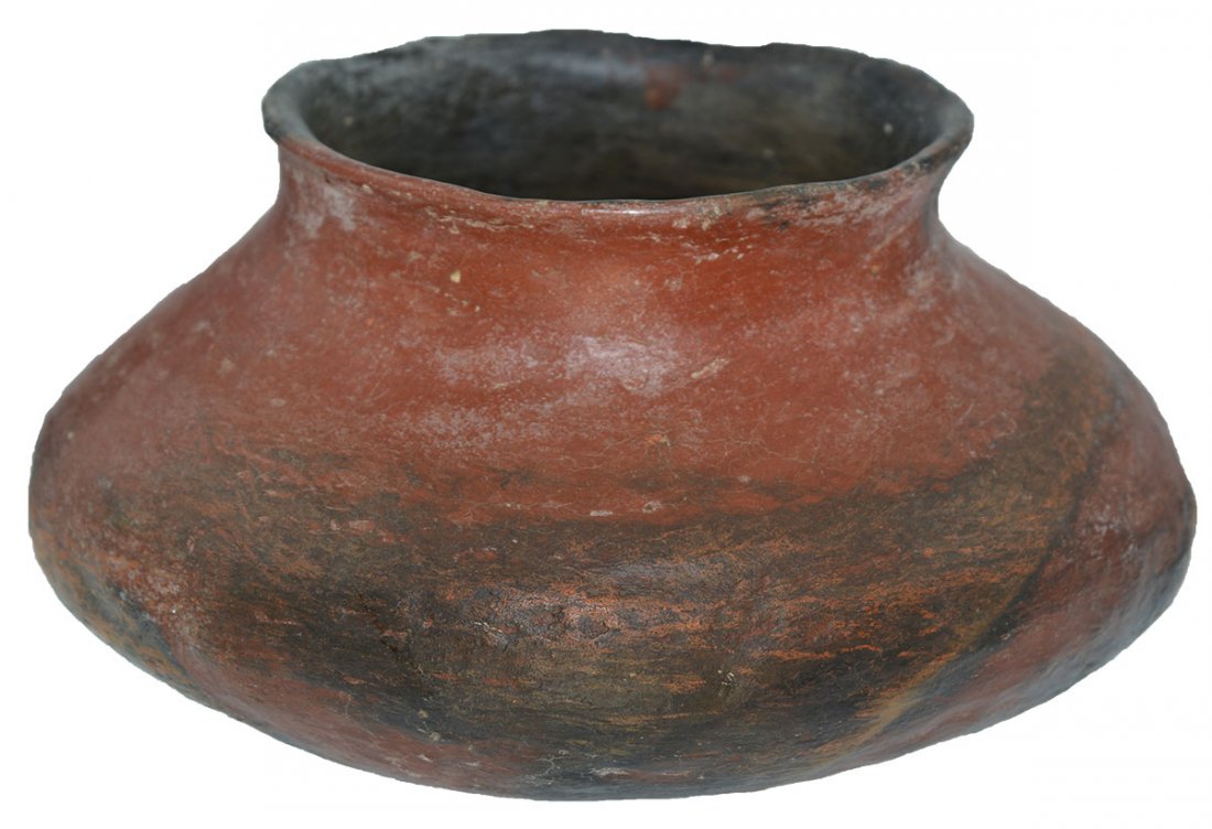 8 1/4" Salado Jar. Southwestern US. 1000-1300 AD.: 8 1/4" Salado Jar. Southwestern US. 1000-1300 AD. Older example. Appears solid. Ex-Capt. Tom Miller