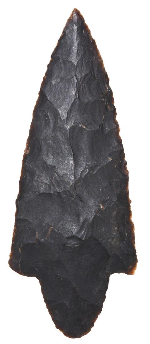 3 1/8" Waubesa. Dallas Co, IA. G10. Ex-Dave Harvey: 3 1/8" Waubesa. Dallas Co, IA. Very well made, G10. Black chert. Ex-Dave Harvey. Found by Tim Marton on the Coffin farm near Adel