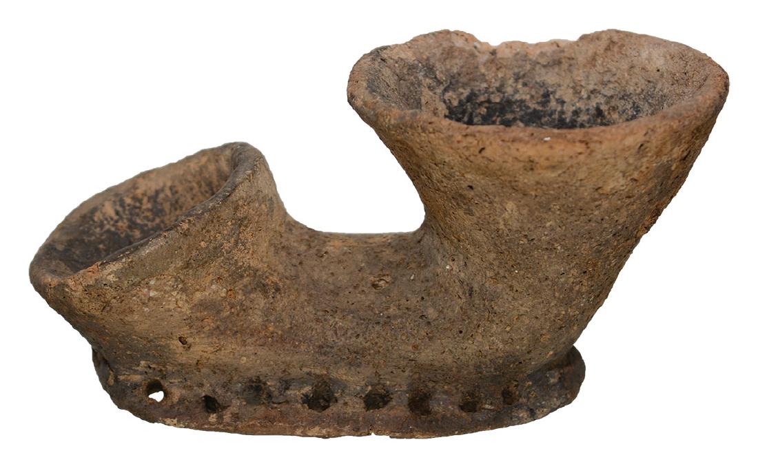 4" Cradle Board Effigy Pipe. Scott Co, MO. Pictured: 4" Cradle Board Effigy Pipe. Scott Co, MO. Wonderfully detailed pottery Pipe. Ex-Gilbert Cooper. Pictured in WW#11, p108. Jackson G8.5+ COA