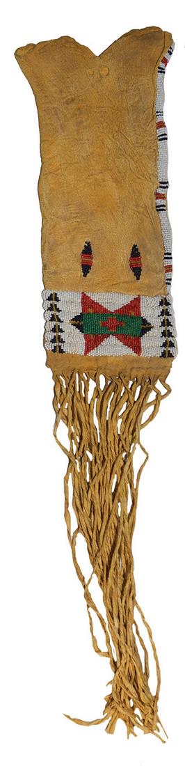 26" (with fringe) Beaded Leather Pipe Bag.   Nicely (1 of 2)