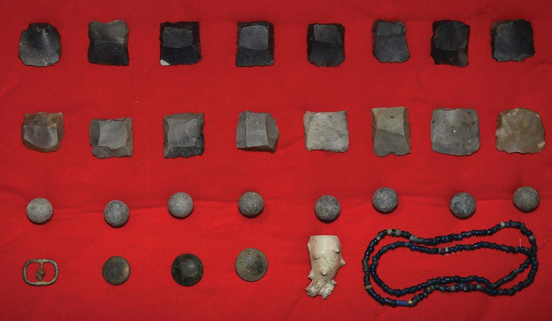 Group of 30 Historic Items. Includes 16 Gun Flints (1: Group of 30 Historic Items. Includes 16 Gun Flints (1 1/8" avg), 8 Musket Balls and several other interesting old items