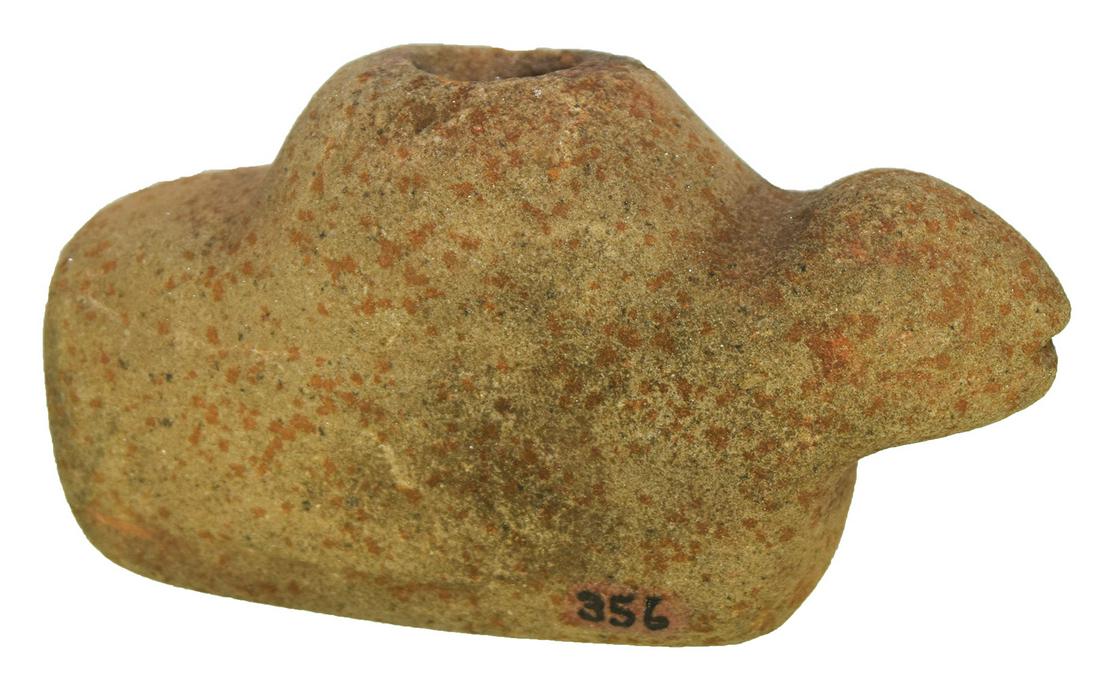 4 1/16" Bird Effigy Pipe once in Hart Collection.: 4 1/16" Bird Effigy Pipe. Lebanon, OH. Wonderful sandstone representation. Fine condition. Mississippian (Ft. Ancient culture). Ex-Steve Hart, Gordon Hart. Dickey COA