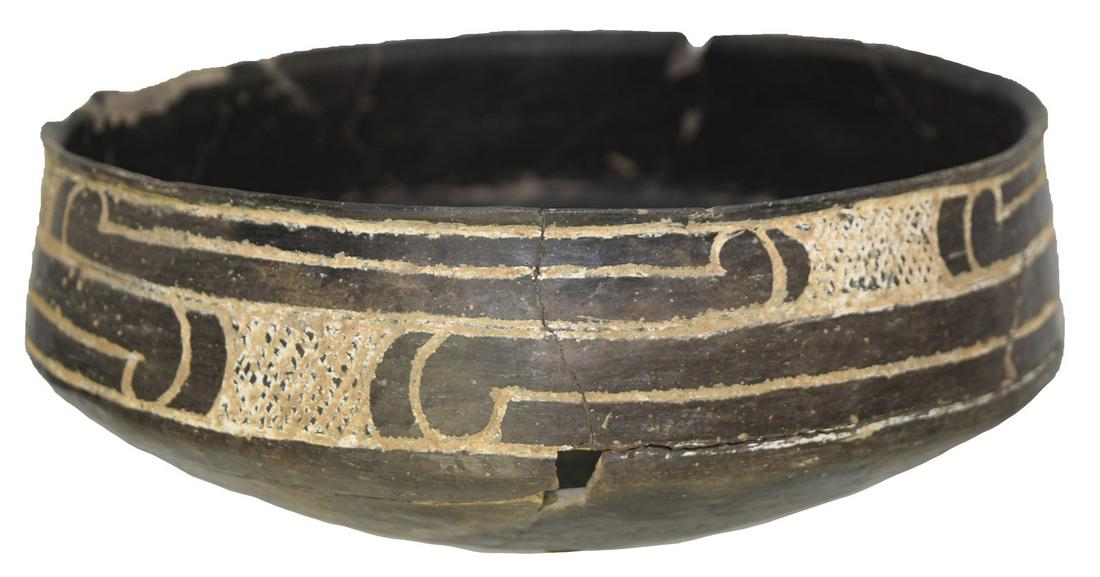 9" D. Caddo Engraved Friendship Bowl. Ex-Dr. John: 9" D. Caddo Engraved Friendship Bowl. Clark Co, AR. Glued with little or no filler. Excellent display. Ex-Doug Underwood, Dr. John Mountjoy. Davis COA