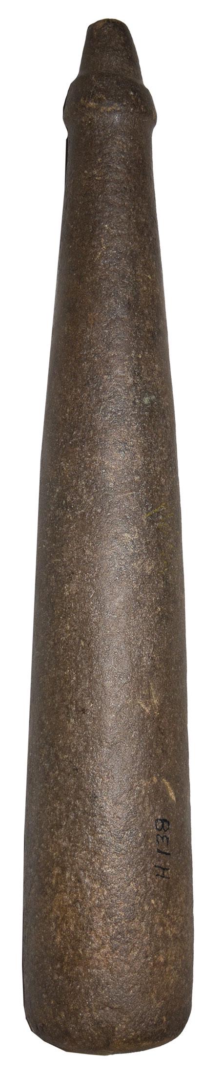 16 5/8" Northwest Coast Pestle. Ex-Gary Cuckler: 16 5/8" Northwest Coast Pestle. Washington Sate. Large, well made Nipple End Pestle. Grey Granite. Excellent condition. Ex-Gary Cuckler (1998), Bruce Filbrandt. Marked H138