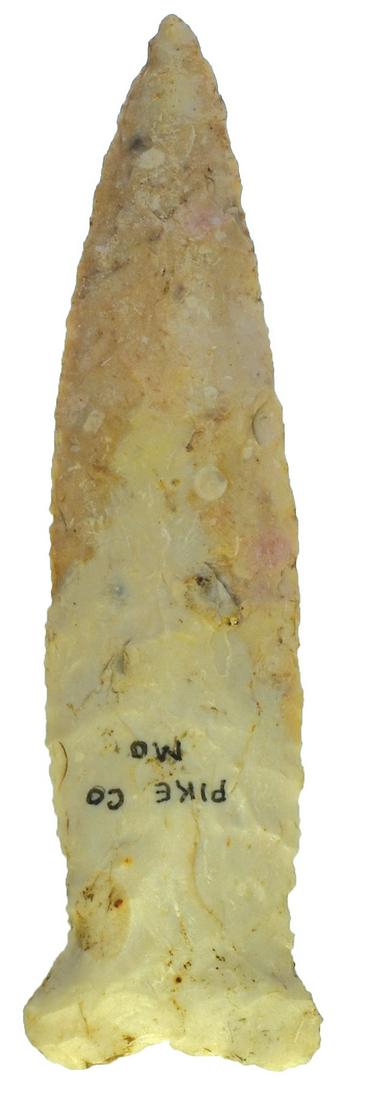 4 1/2" Pike County Point. Pike Co, MO. White, reddish: 4 1/2" Pike County Point. Pike Co, MO. Thin well made with bulbous ears. White with reddish undertones. Ex-Robert Lee
