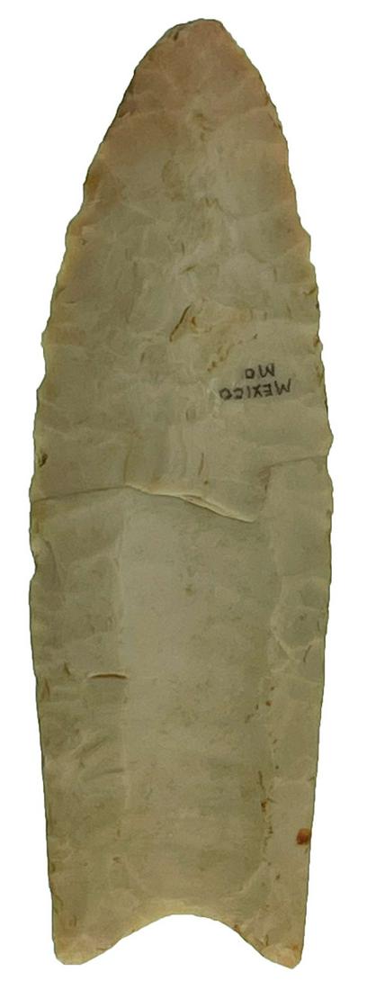 3 7/8" Clovis.  Mexico, MO (Adrain Co.).  Glossy white (1 of 2)