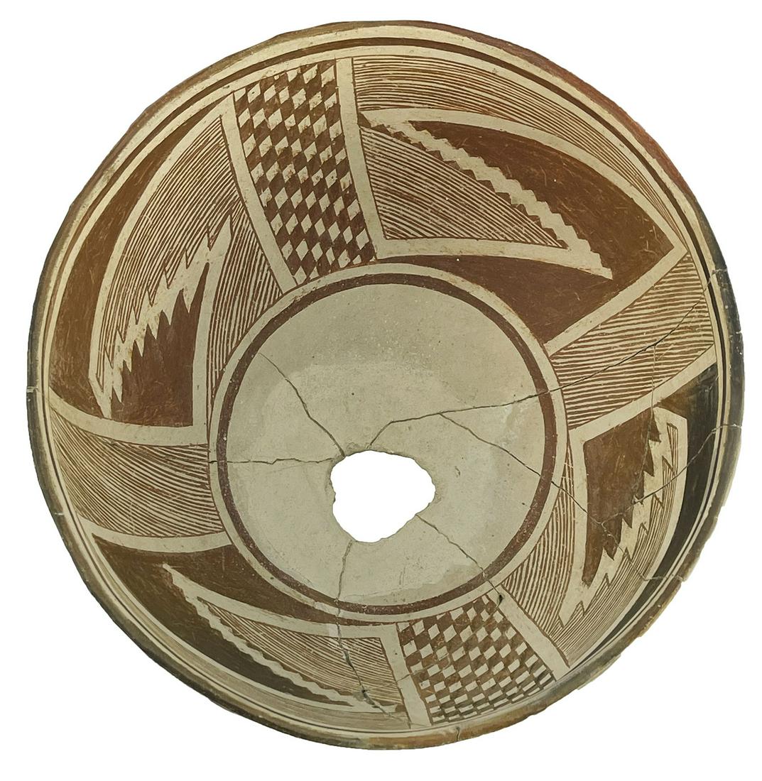 9 1/4" D. Mimbres Classic Period Fine Line Bowl.  NM. (1 of 7)