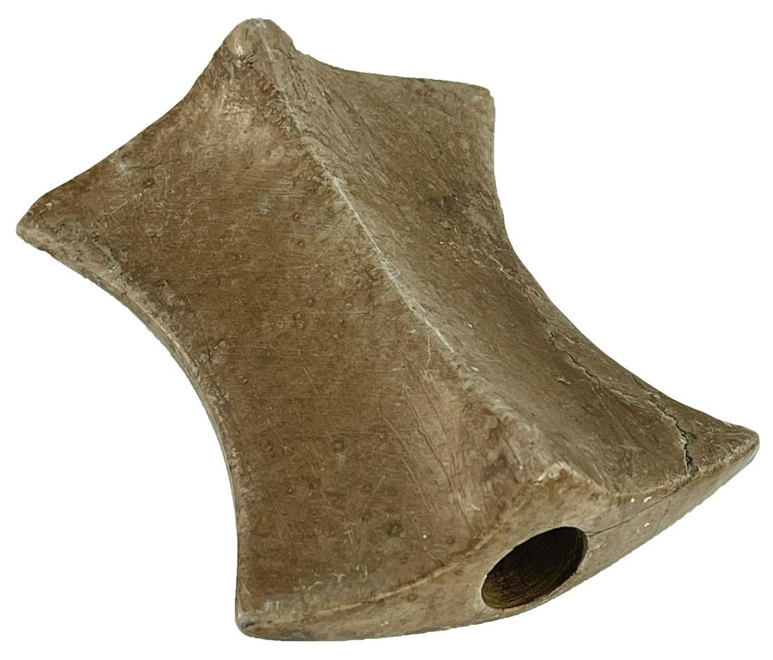 Contemporary 3 1/2" Saddleback Bannerstone made of (1 of 4)