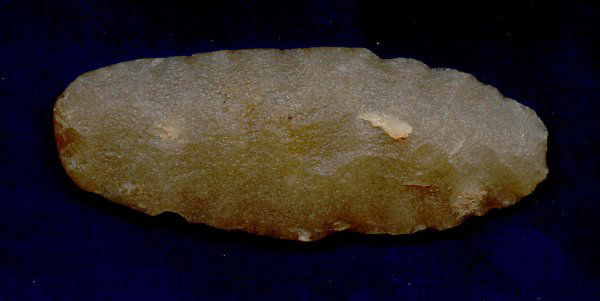 3 1/8" Agate Basin. Davis Paper. Translucent Hixt: 3 1/8" Agate Basin. WI. Translucent Hixton. Davis G7 COA