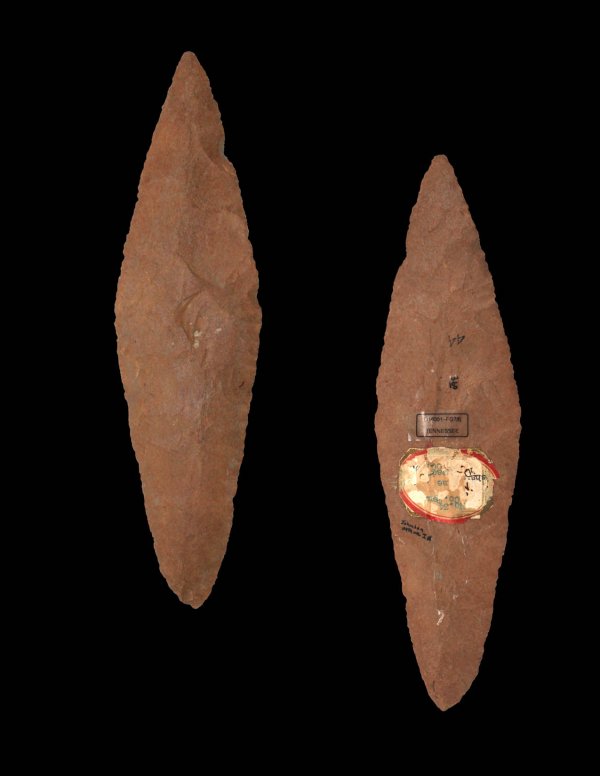 8 7/8" Morse Knife. Jackson Paper. Dickey Paper.: 8 7/8" Morse Knife. Johnson Co, TN. Jackson & Dickey COA's. Large, thin.